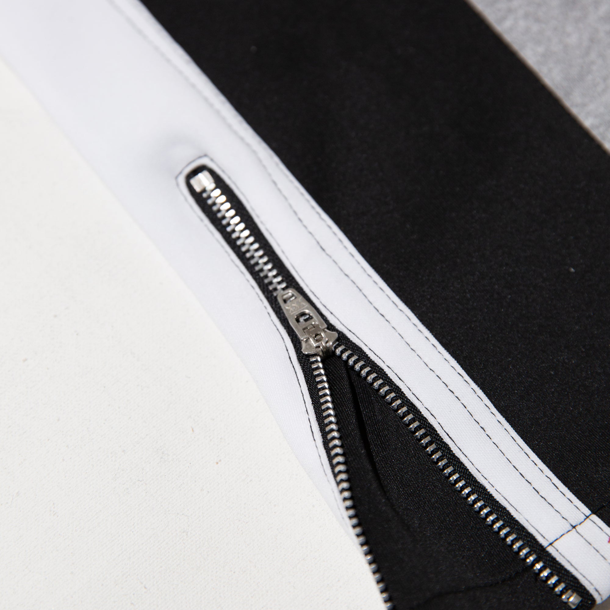 GREY TRACKSUIT PANTS