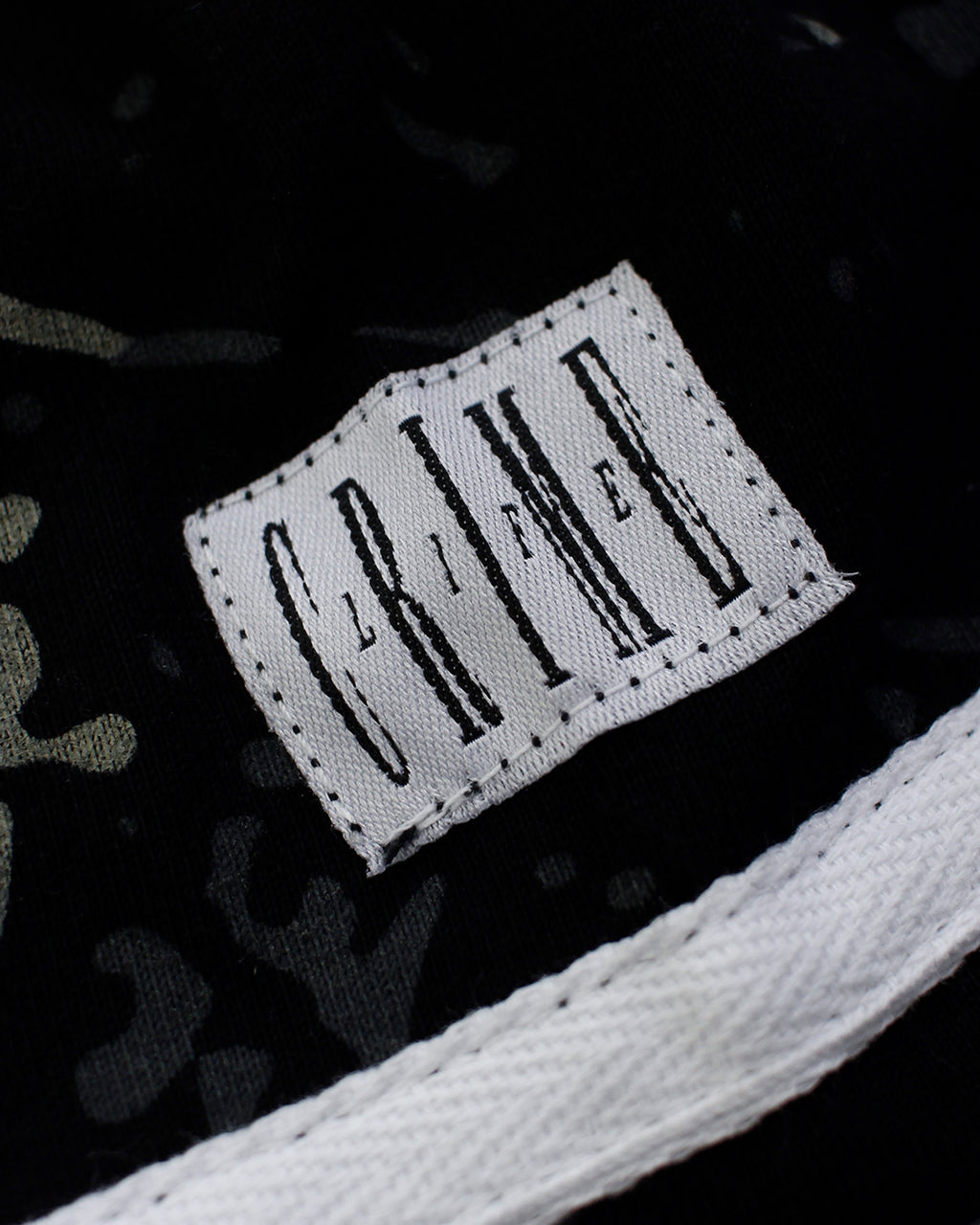 CAMO STAR BLACK TEE - CRIMELIFE