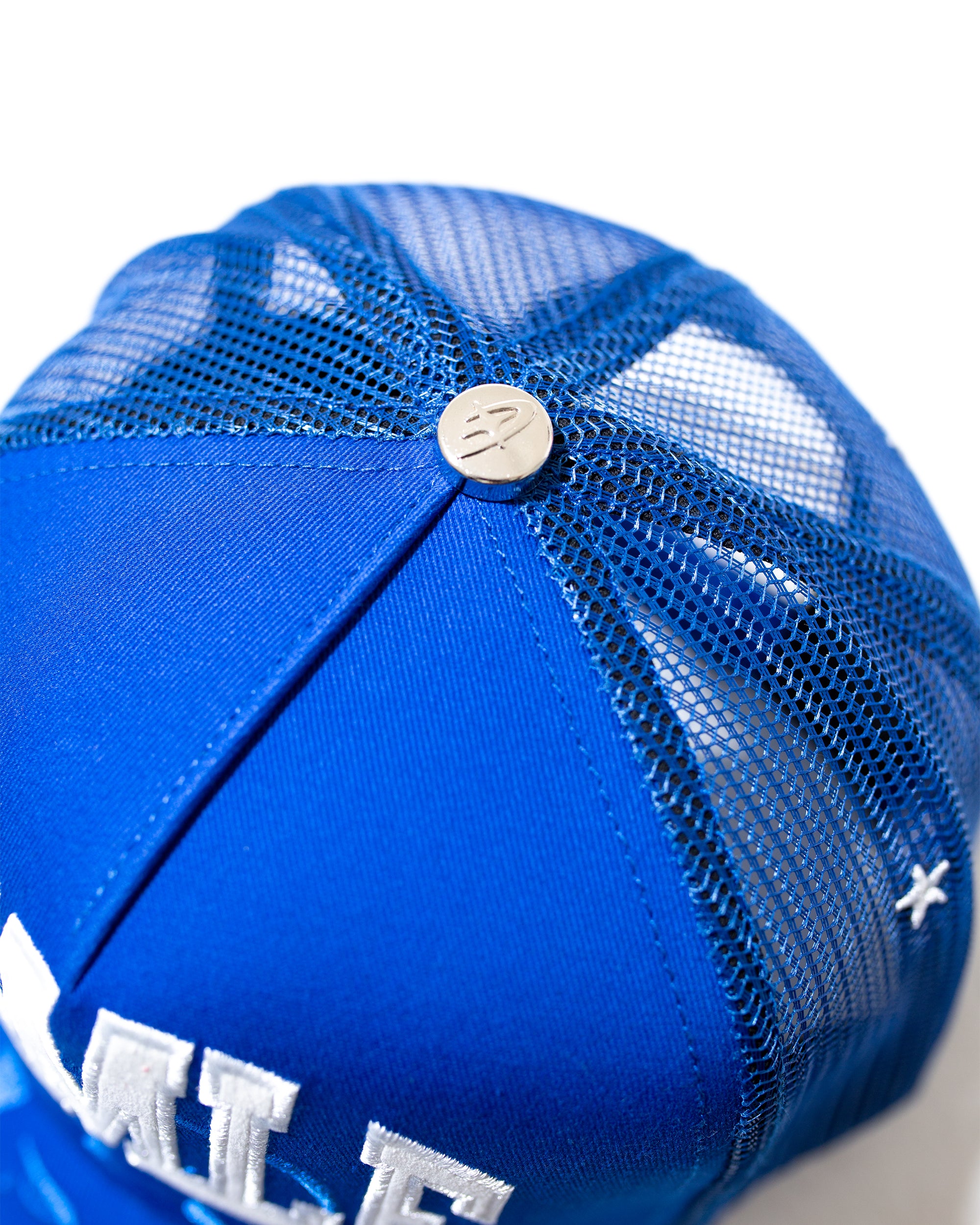 ICON STARS TRUCKER HAT - CRIMELIFE