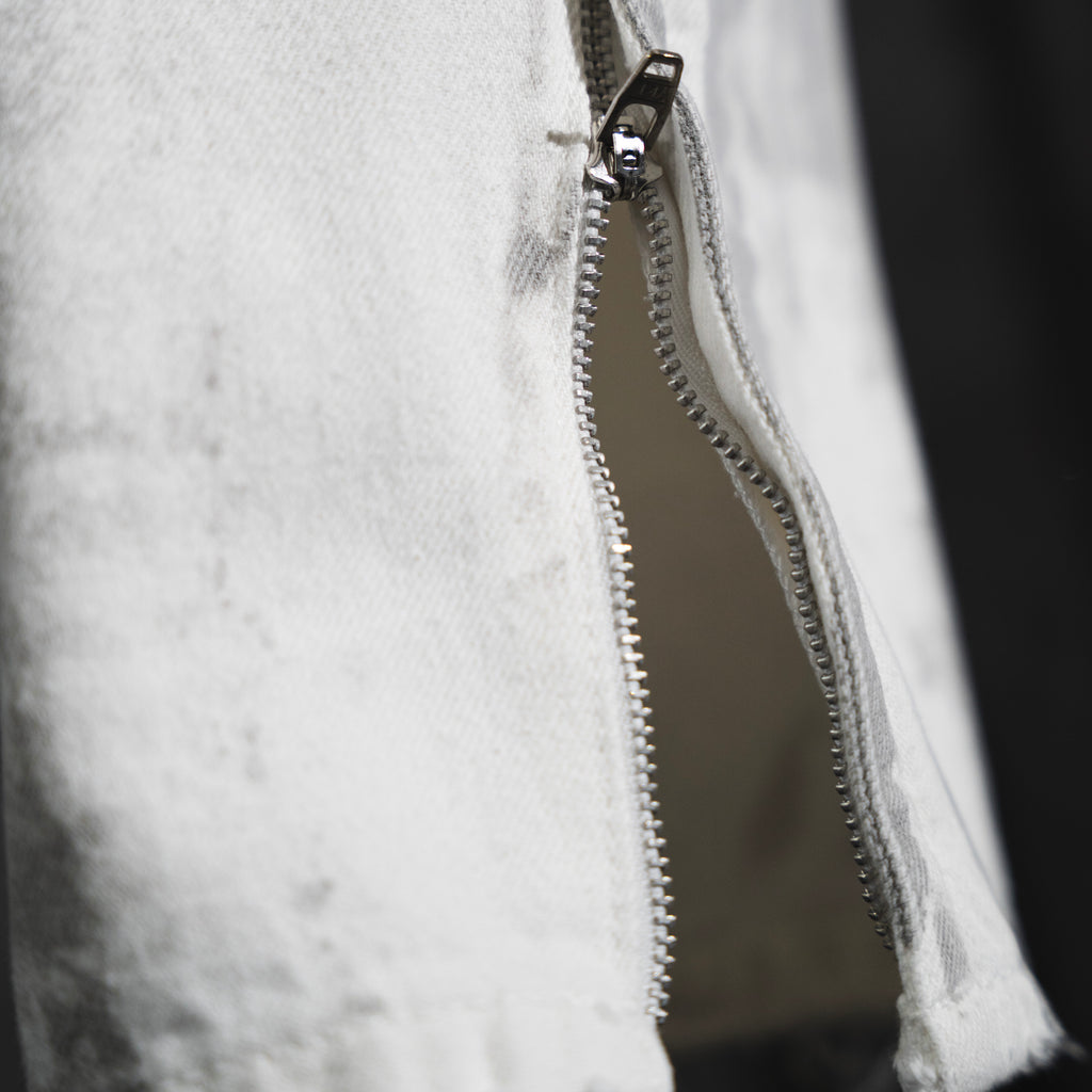 ESSENTIAL CONCRETE JEANS