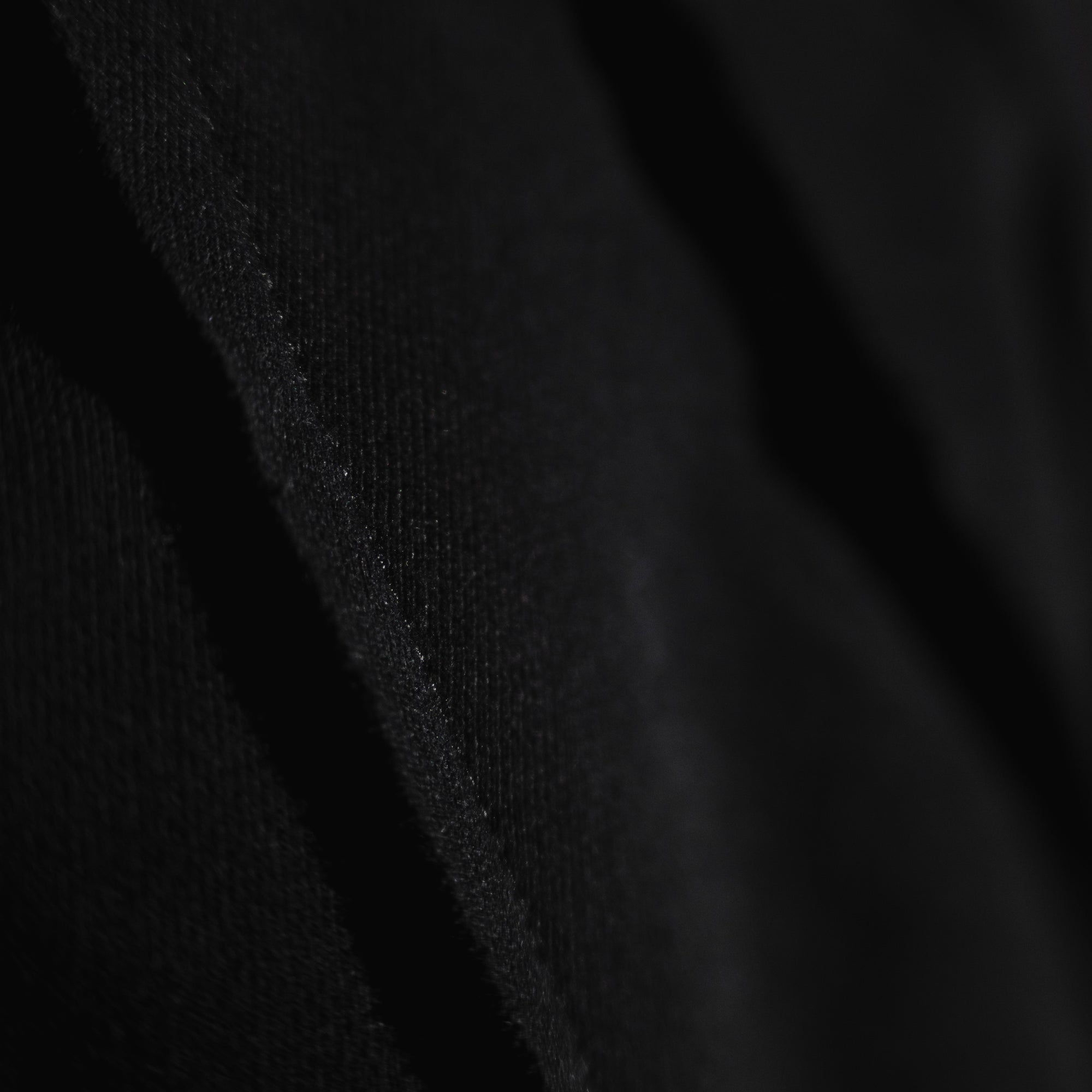 ESSENTIAL BASIC ZIP HOODIE