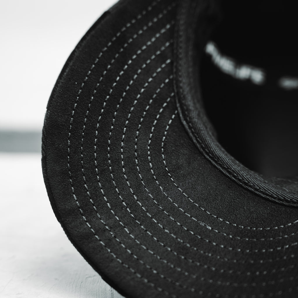 CL SUEDE MONOGRAM CAP