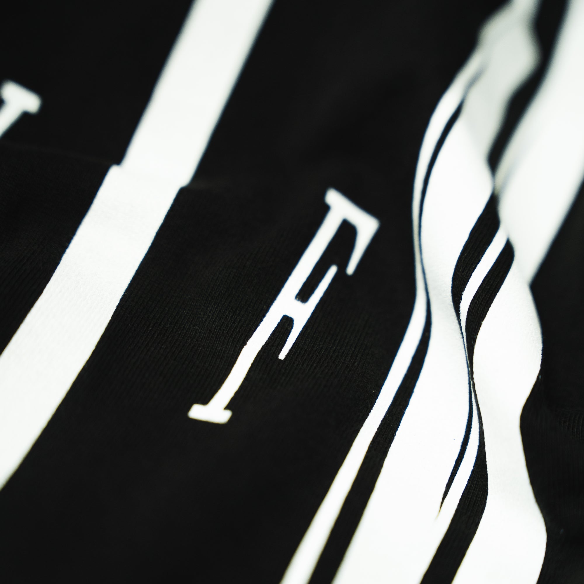 DESIRE REACH TEE