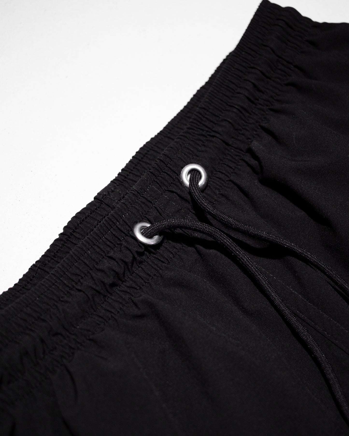 DARK FLAMES SHORT