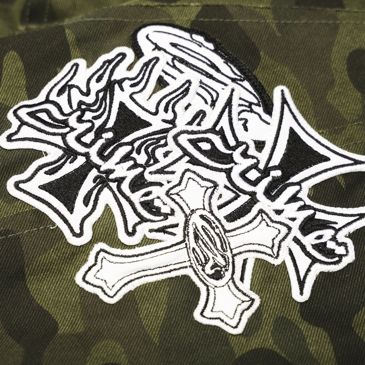 REBEL CAMO ZIP JACKET