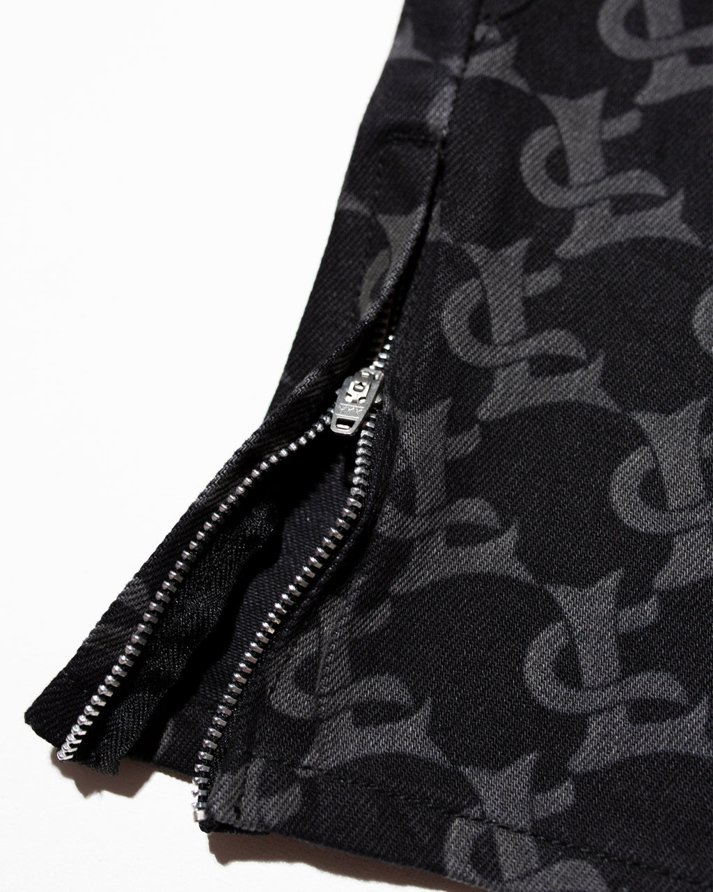 CL MONOGRAM DENIM JEANS