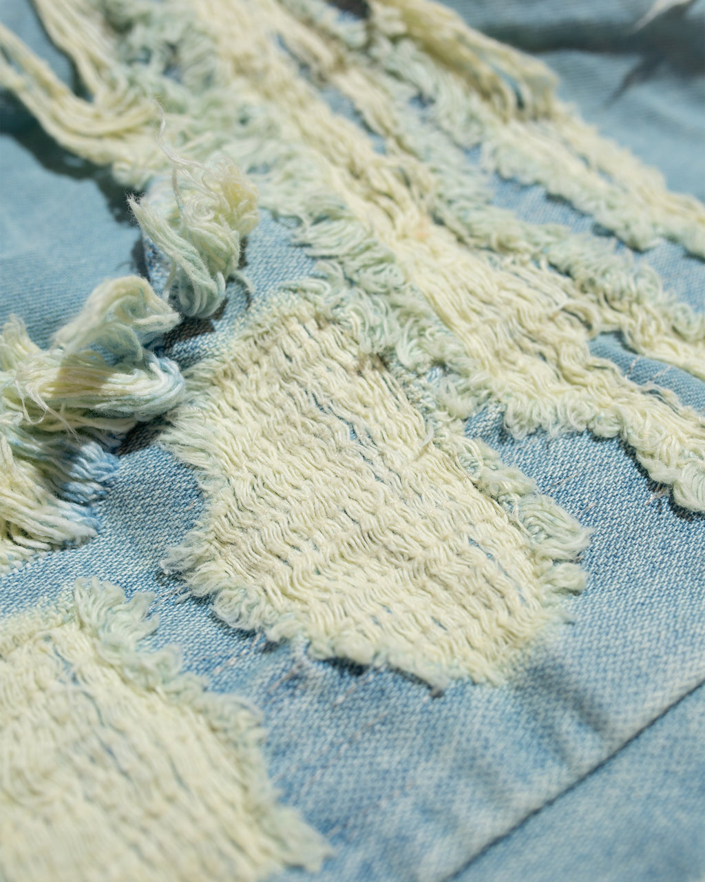 FULLY DESTROYED DENIM JEANS