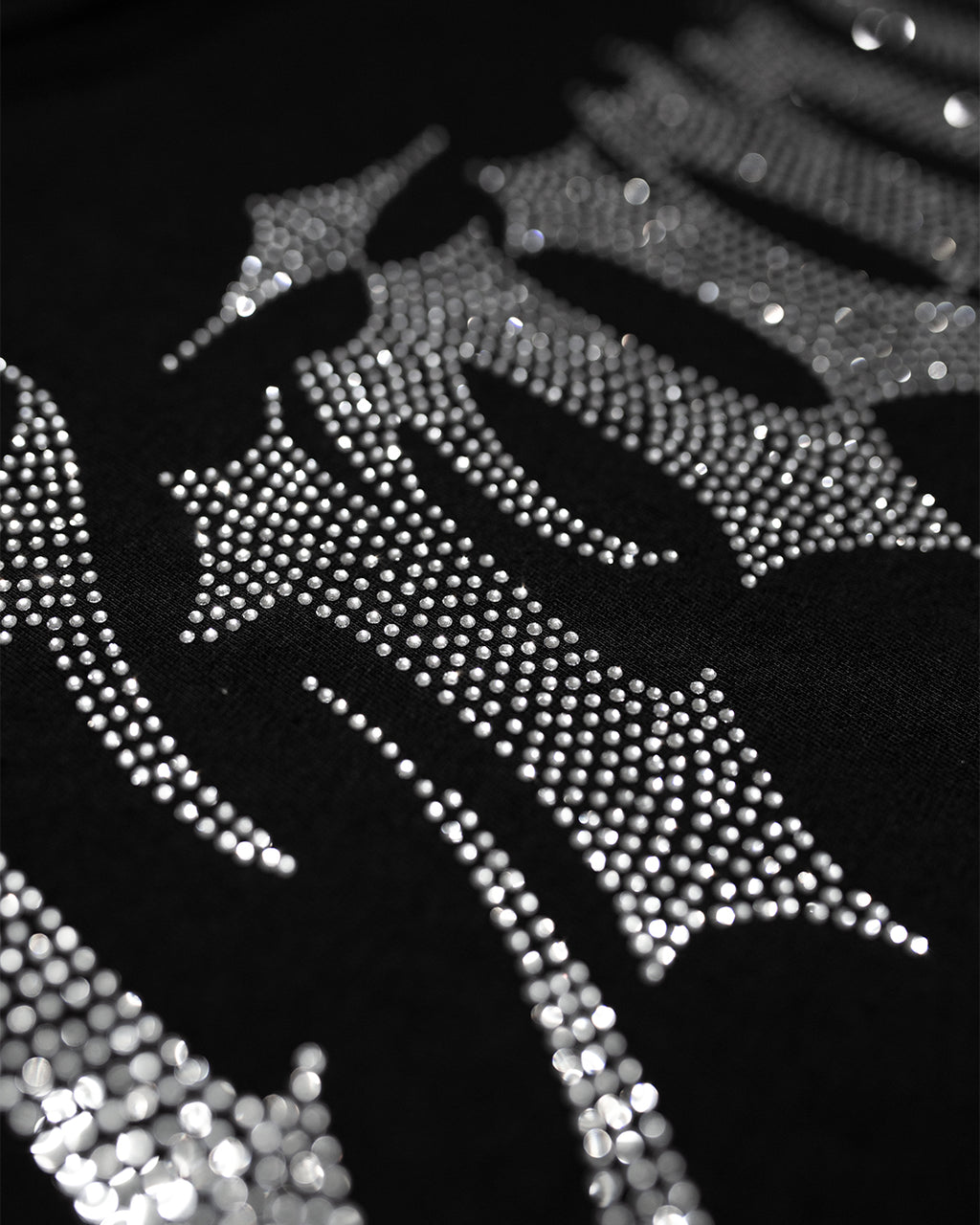 LUXURY TAG CROP TOP