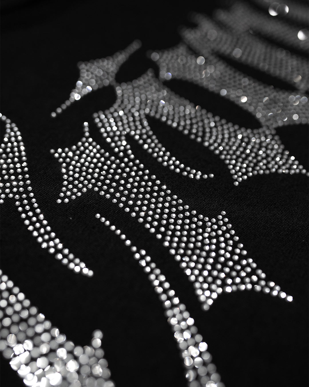 LUXURY TAG CROP TOP