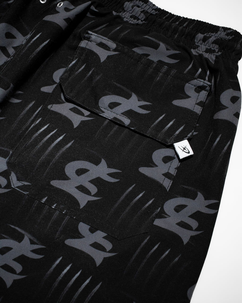 MONOGRAM SHORT