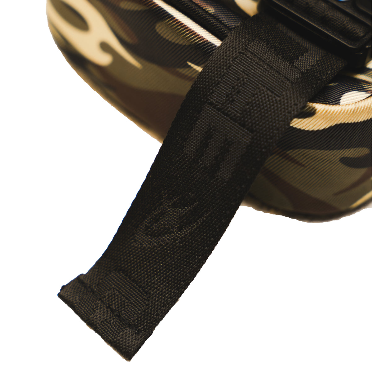 CL TACTICAL CAMO POUCH